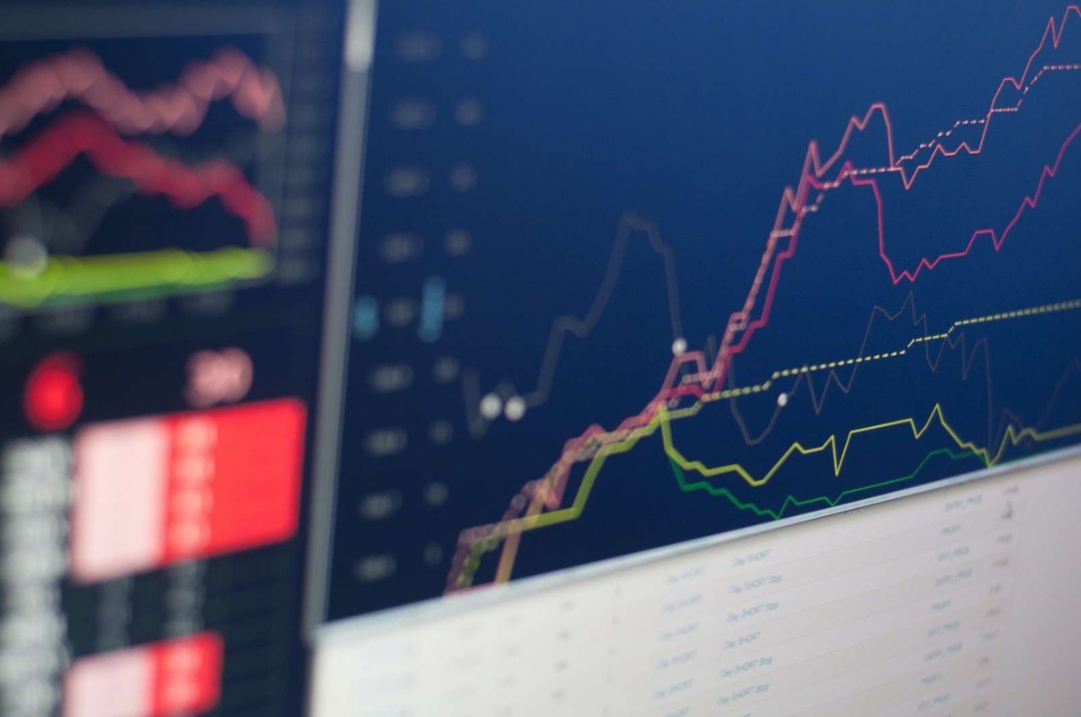 Typy benchmarkingu: Interný, konkurenčný a funkčný benchmarking
