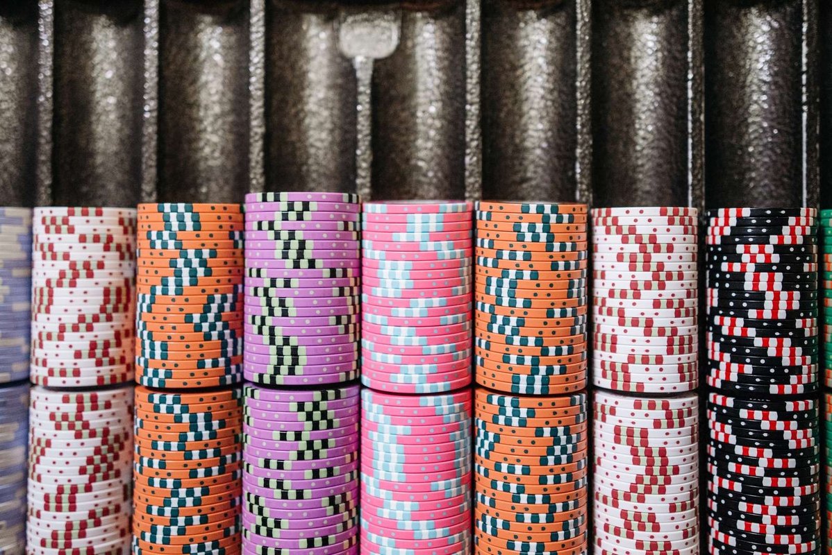 Low-budget brand launch: Stratégie vytvorenia vnímanej veľkosti značky s minimálnym rozpočtom