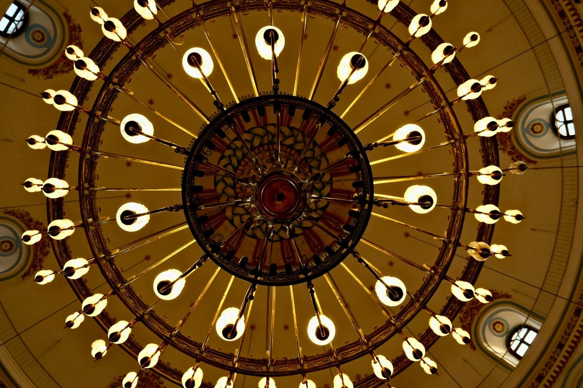 Gambler’s Fallacy a Hot-Hand Effect: Typické chyby v uvažovaní, ktoré vedú k strate